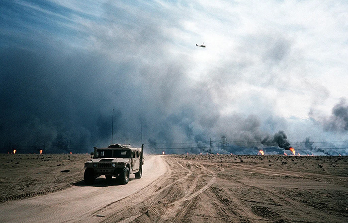 HMMWV в Кувейте./ Фото: picryl.com