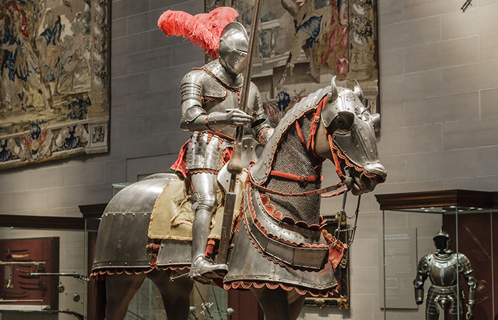 Доспехи для рыцаря и коня./ Фото: clevelandart.org Доспехи для рыцаря и коня./ Фото: clevelandart.org