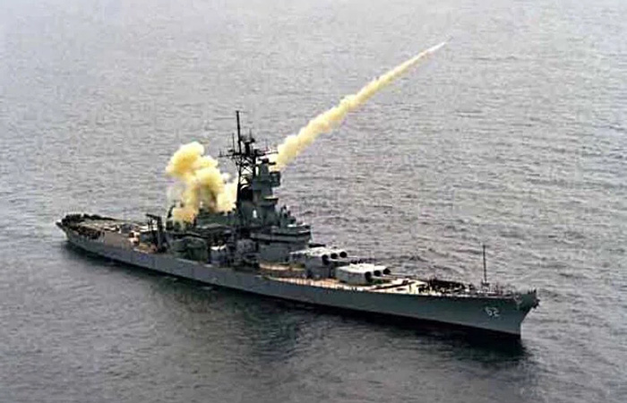 Айова с томагавками./ Фото: reddit.com