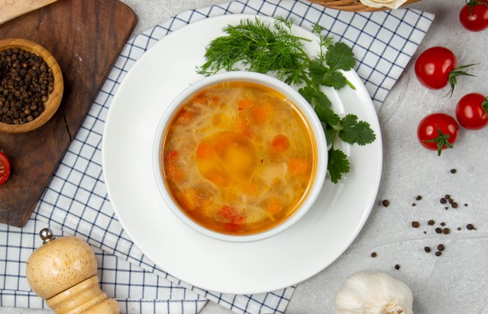 Суп - часть нашего наследия. / Фото: www.freepik.com. Суп - часть нашего наследия. / Фото: www.freepik.com.