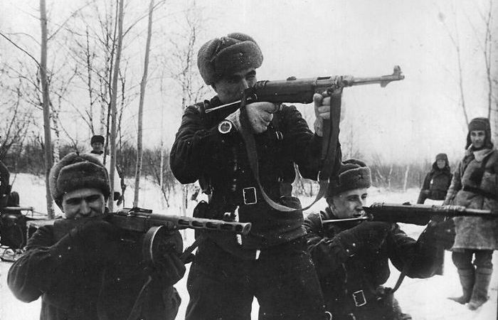 «Шпагин» против «Шмайссера»: чей пистолет-пулемёт на самом деле был лучше