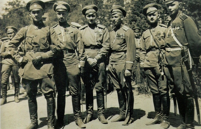 Сколько платили солдатам и офицерам Русской императорской армии