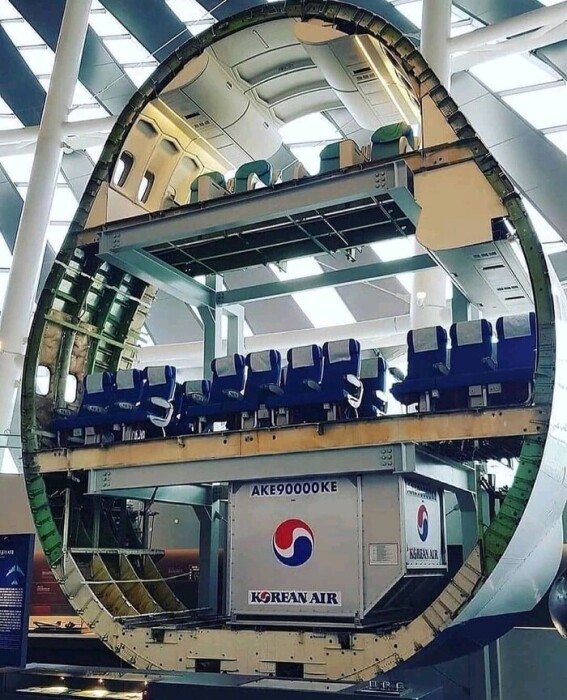 Салон Боинга в разрезе. Фото: pikabu.ru