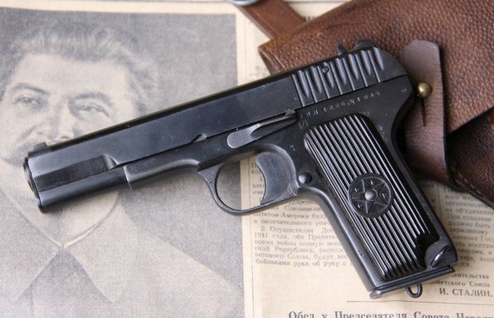 Надёжное и незамысловатое оружие. /Фото: YouTube.com. Надёжное и незамысловатое оружие. /Фото: YouTube.com.