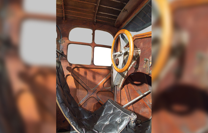 Внутри машины./ Фото: prewarcar.com