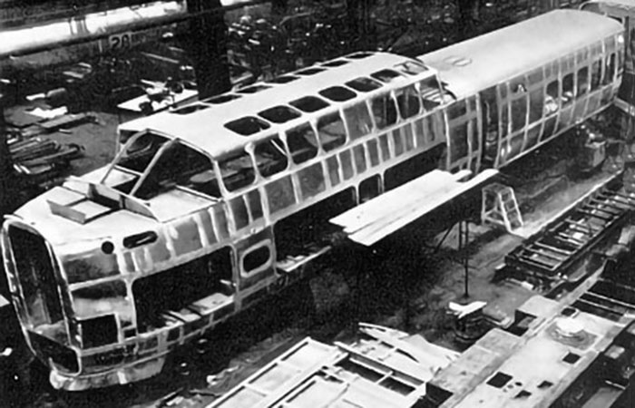 UAC TurboTrain в цехе./ Фото: sikorskyarchives.com UAC TurboTrain в цехе./ Фото: sikorskyarchives.com