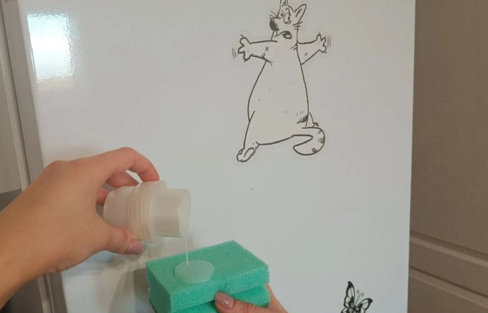 Сода и кондиционер для белья творят чудеса.