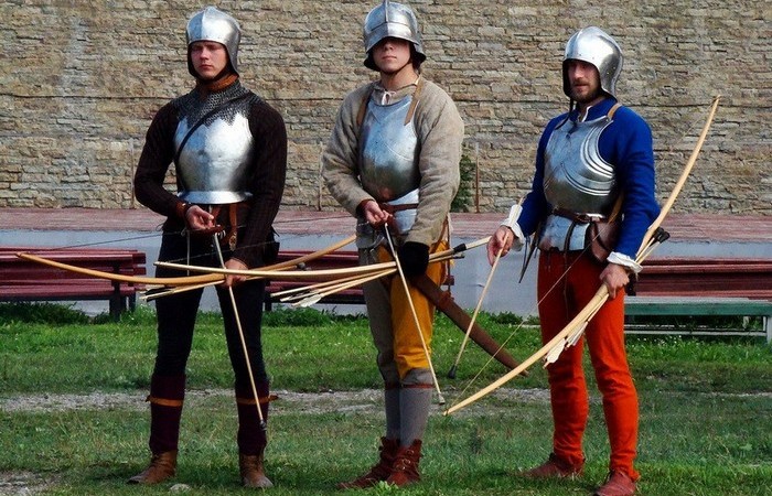 Эффективность метательного оружия не так высока, как принято считать. /Фото: samlib.ru. Эффективность метательного оружия не так высока, как принято считать. /Фото: samlib.ru.