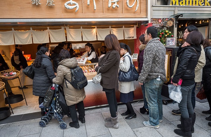 Японцы стоят в очереди. / Фото: varlamov.ru