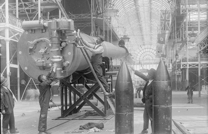 Пушка и снаряд с монитора «Лорд Клайв»./ Фото: iwm.org.uk